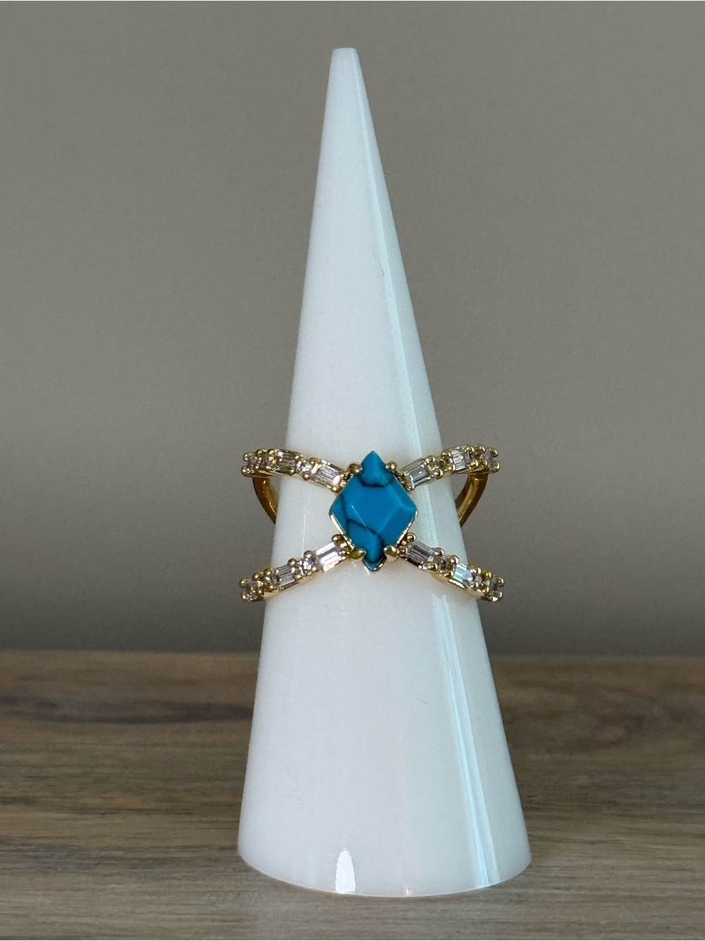 Bomb Party December 2025 Ring “Here to Stun” Size 7. Brand New!!!